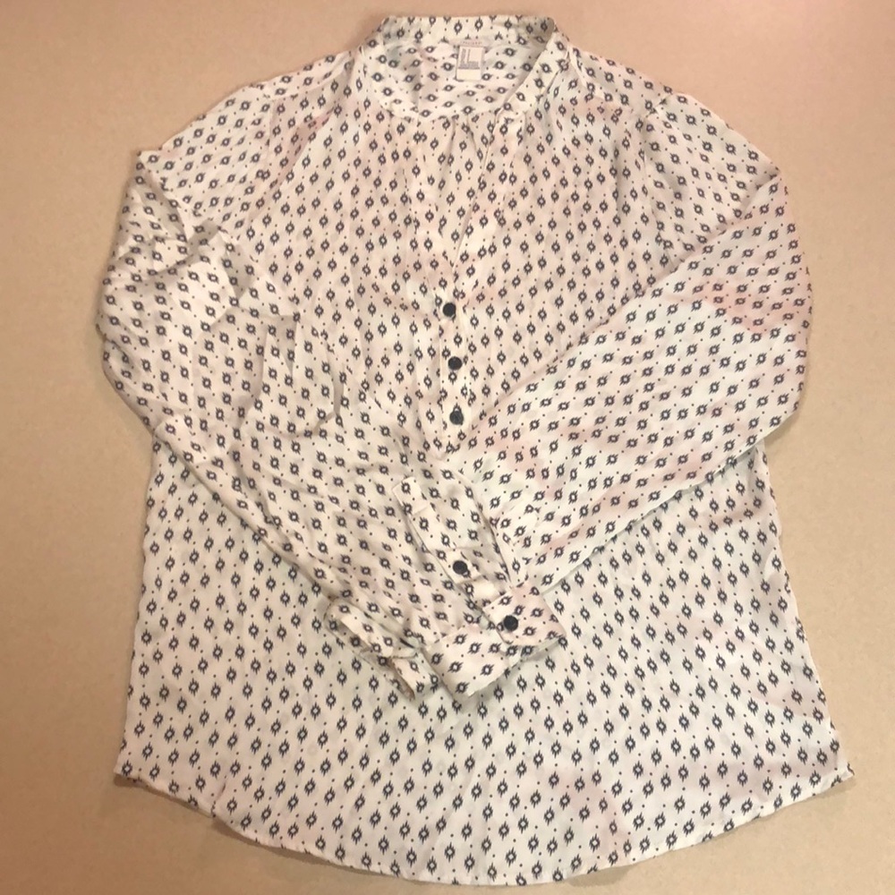 Forever 21 blouse. Size S